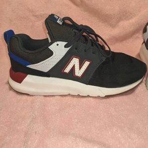 New balance navy blue kids shoe